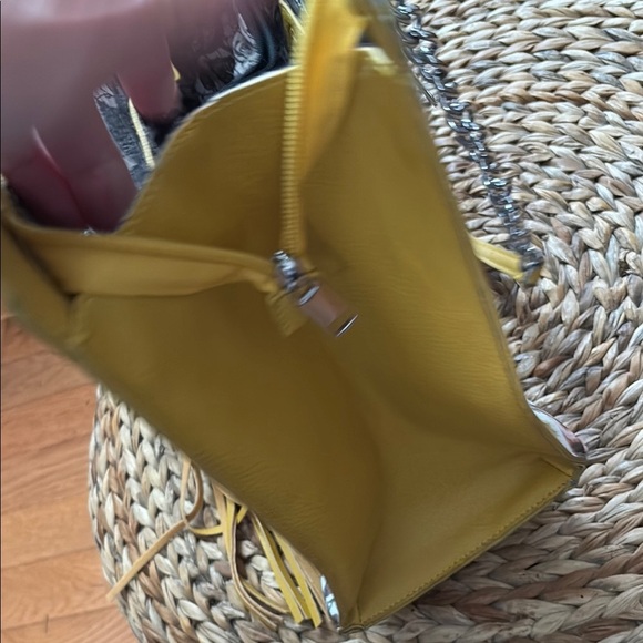 Carlos by Carlos Santana Vibrant Yellow and Pink shoulder bag with chain handle - Picture 9 of 10